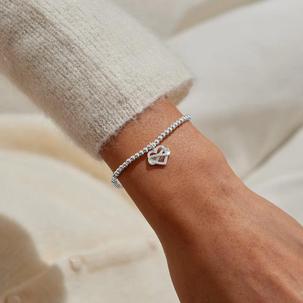 A Littles & Co : A Little 'Family Is A Gift' Bracelet - Image 2