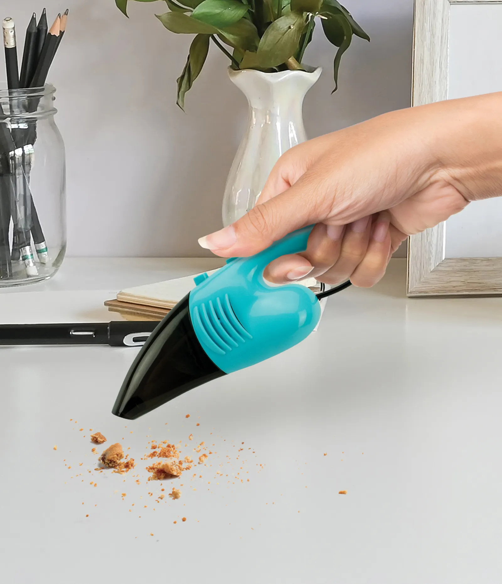 DM Merchandising : Mini USB Desk Vacuum - Image 3