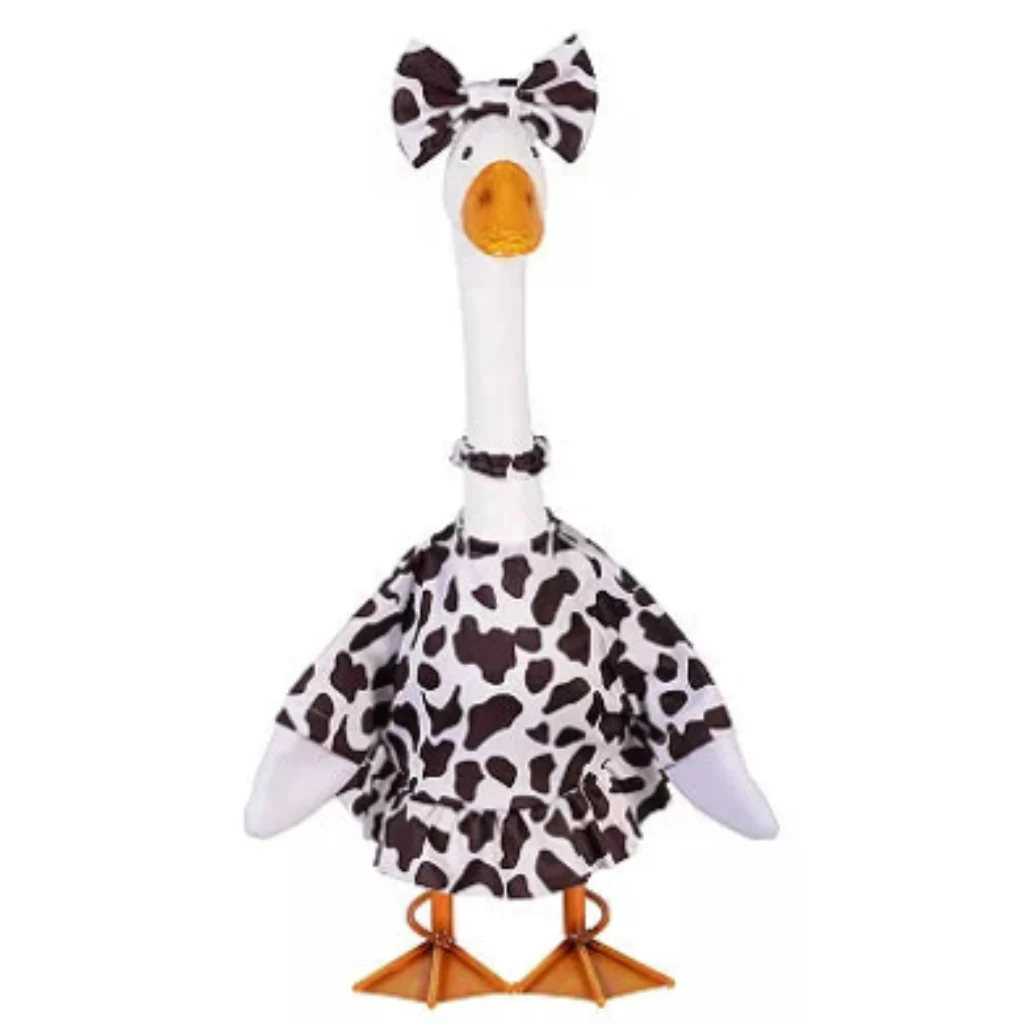 Evergreen : Giddy Goose Outfit, Cow Print