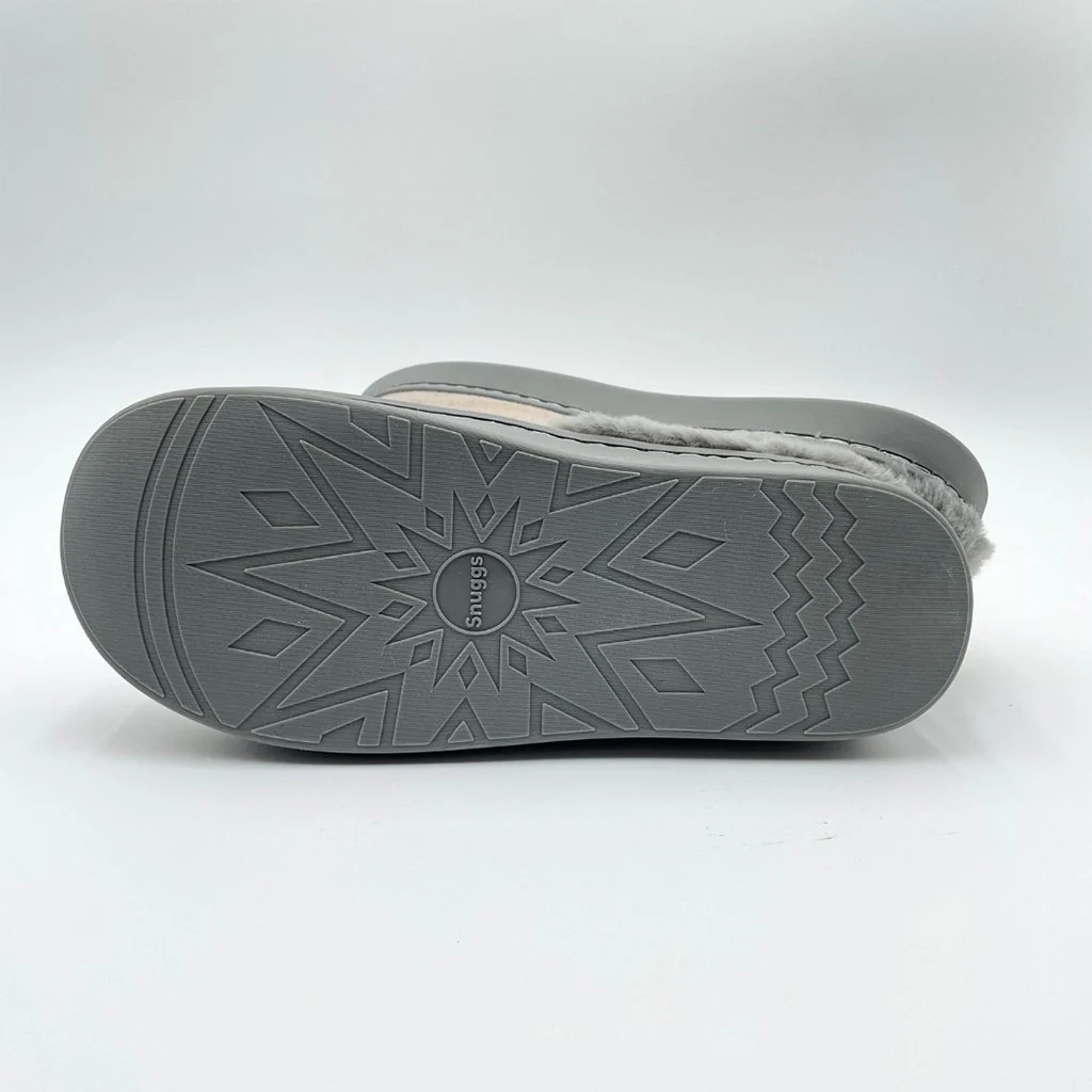 Snuggs : Shih Tzu Black - Slippers - Image 4